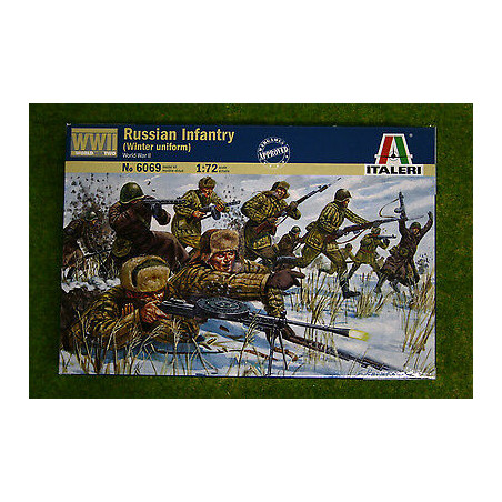 INFANTERIE RUSSE UNIFORME HIVER 1/72 ITALERI