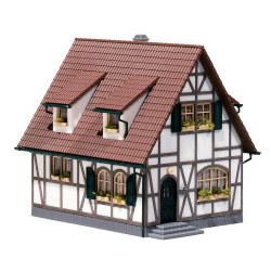 1/87 FALLER MAISON TYPIQUE A COLOMBAGES