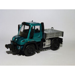MERCEDES BENZ UNIMOG  1/36 MAISTO