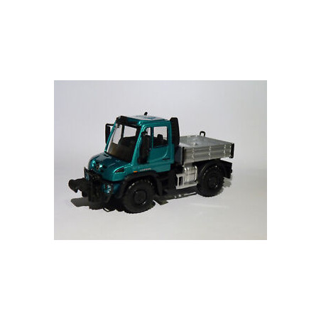 MERCEDES BENZ UNIMOG  1/36 MAISTO