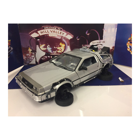 DELOREN RETOUR VERS LE FUTUR 2  1/24 WELLY 1