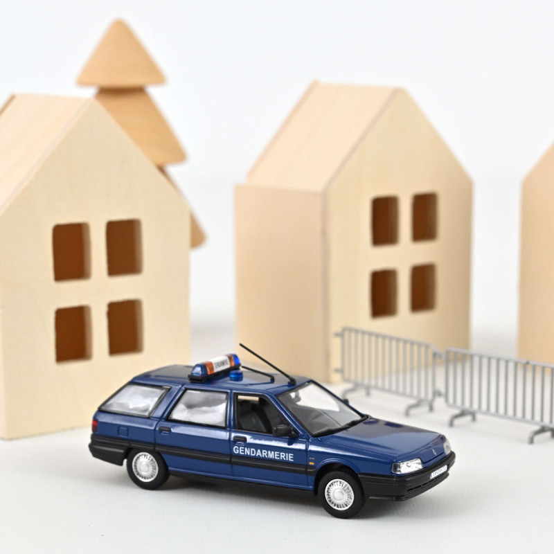 RENAULT 21 NEVADA 1994 - Voiture Gendarmerie nationale FR - 1/43 NOREV 512138