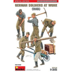 SOLDATS ALLEMANDS AU TRAVAIL 1/35 MINIART
