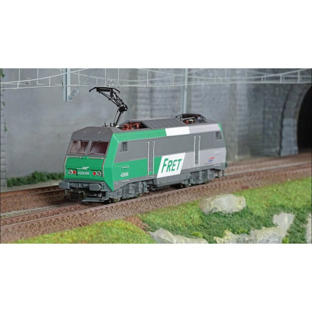 1/87 PIKO LOCOMOTIVE ELECTRIQUE BB 426096 LIVREE FRET SNCF ANALOGIQUE