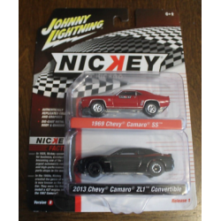 COFFRET CHEVY CAMARO SS 1969 + CHEVY CAMARO ZL1 CONVERTIBLE 2013 1/64 JOHNNY LIGHTNING