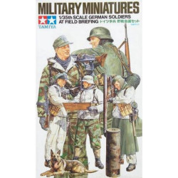 SOLDATS ALLEMANDS AU RAPPORT 1/35 TAMIYA