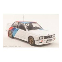 BMW M3 E30 1989 1/24 WHITEBOX