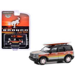FORD BRONCO SPORT OUTER BANKS 2022 AVEC KAYAK SUR LE TOIT 1/64 GREENLIGHT