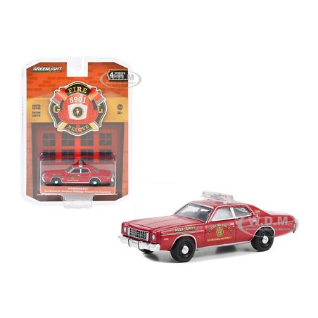 PLYMOUTH FURY 1976 1/64 GREENLIGHT