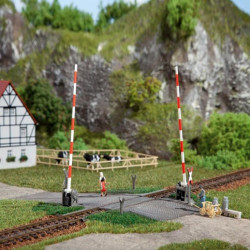 1/87 AUHAGEN PASSAGE A NIVEAU SIMPLE 1 VOIE