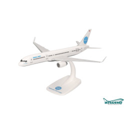 BOEING 757-200 PAN AM SNAP FIT  1/200 HERPA
