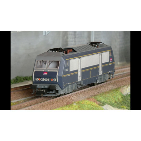 1/87 PIKO LOCOMOTIVE ELECTRIQUE BB 26005 LIVREE TRAINS SPECIAUX ANALOGIQUE SNCF
