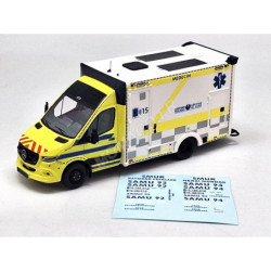MERCEDES BENZ SPRINTER WAS AR SAMU AVEC DECALQUES 94 ET 92 1/43 PERFEX