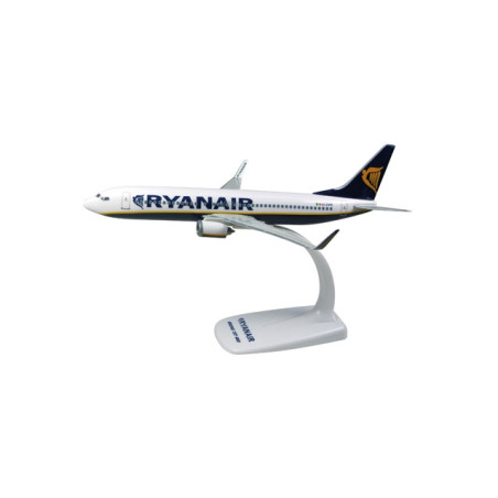 BOEING 737-800 RYANAIR SNAP FIT  1/200 HERPA