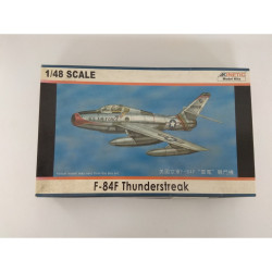 F-84F THUNDERSTREAK 1/48 KINETIC